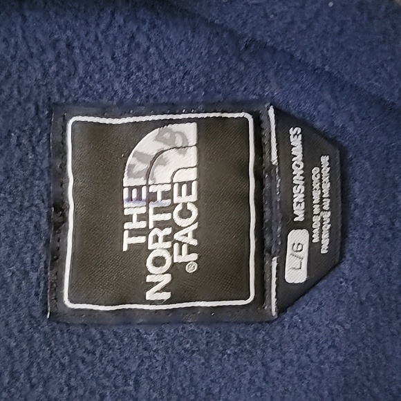 The north face sweater/jacket - Picture 3 of 4